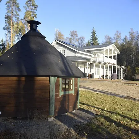 Lomapesae Villa Pertunmaa